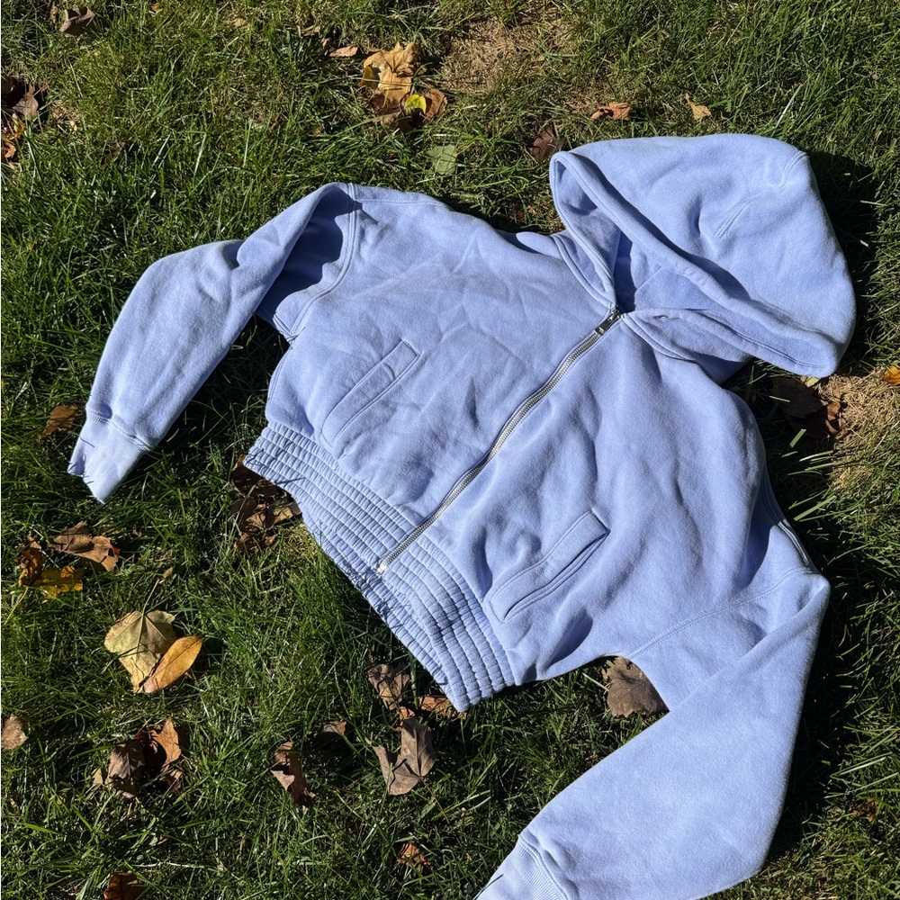 Abercrombie and Fitch Super Soft Periwinkle Blue and Purple Cropped Hoodie